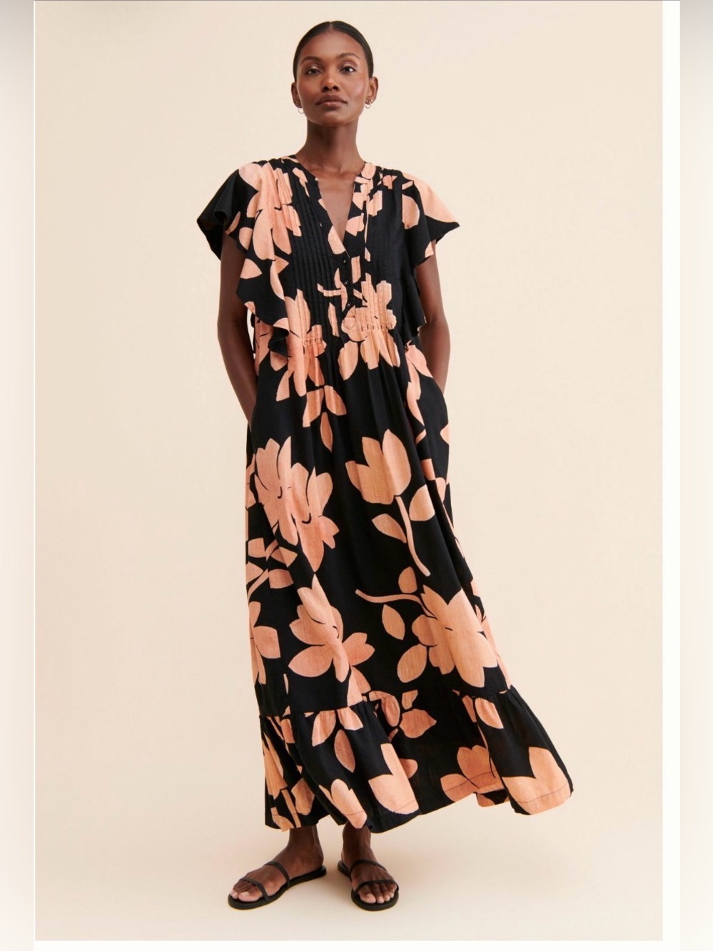 FLORAL FLOUNCE MAXI DRESS in peach and black